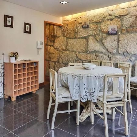 Апартаменты Apartamento 2 Quartos E 2 Casas De Banho Порту Экстерьер фото